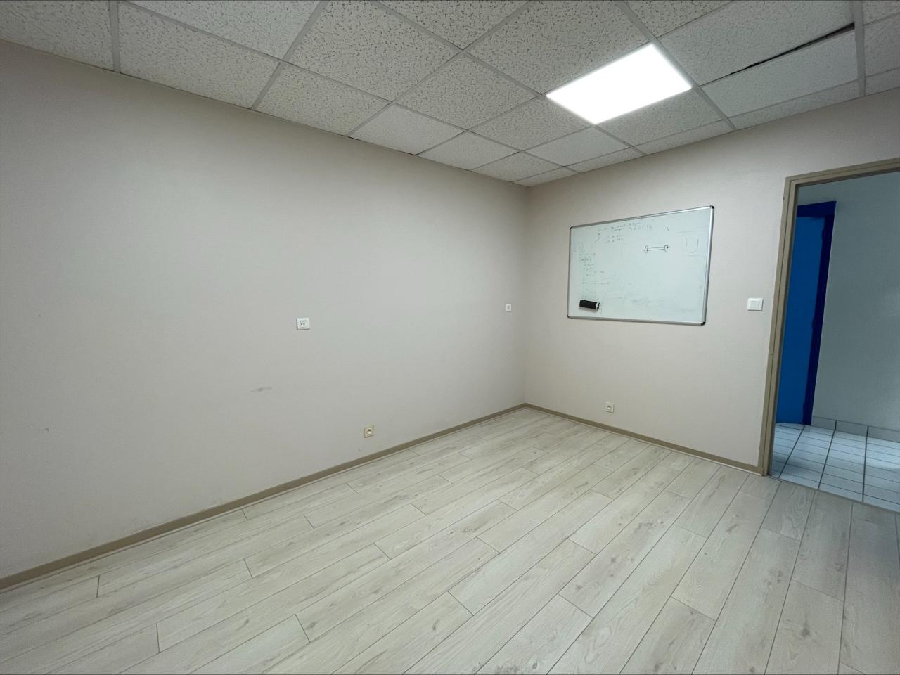 Bureau Betton 250m² Location bureau Betton Ille-et-Vilaine OLBUR2425421 10